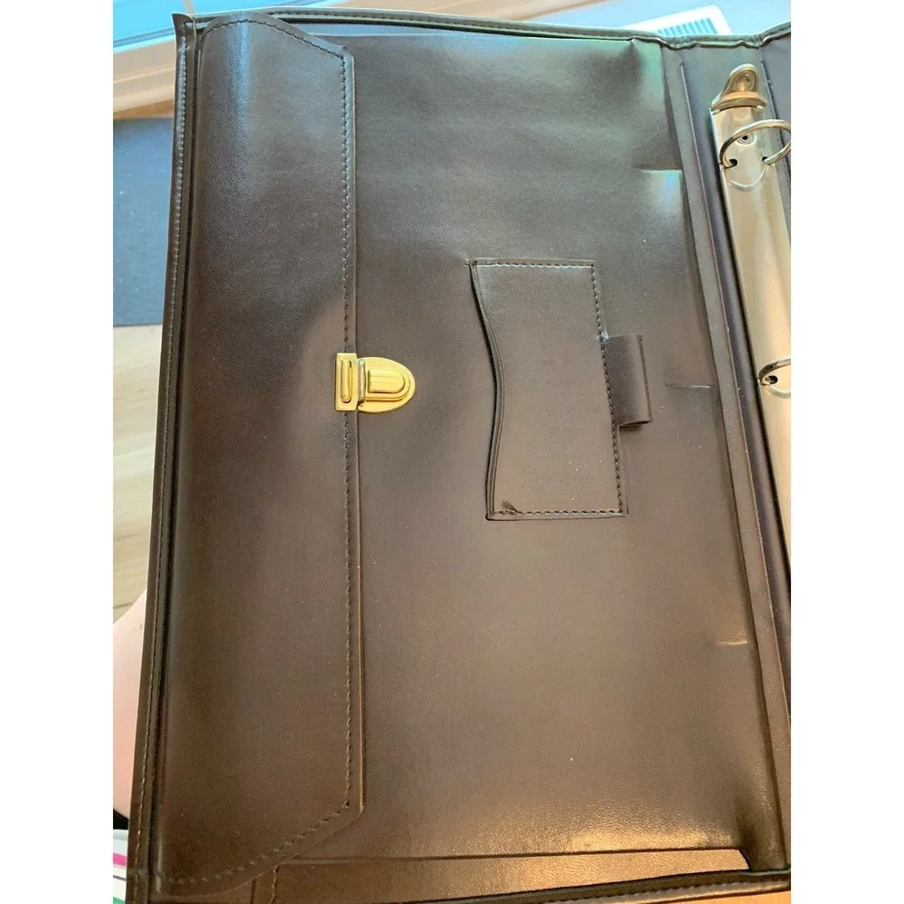 Vintage Leather Briefcase/Attache, Dark Brown, Made In Canada, Ariet Hardware - Picture 8 of 11